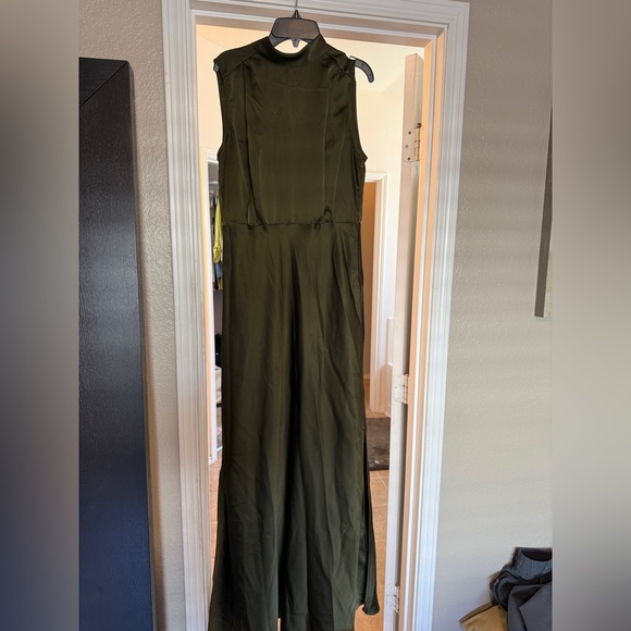 Lulu's Satin High-Neck Olive Green Dress/ Bridesmaid/ Formal dress - Picture 2 of 4